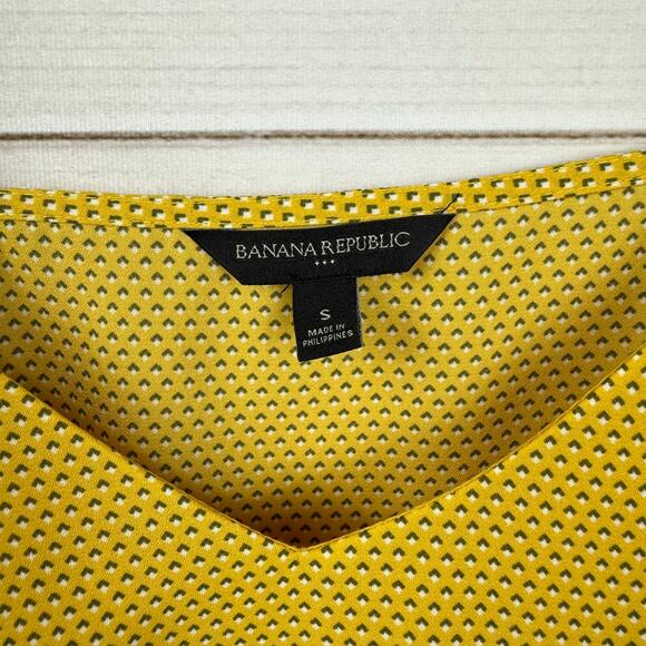 Banana Republic Yellow Cami Blouse Womens Size Small - Picture 3 of 7